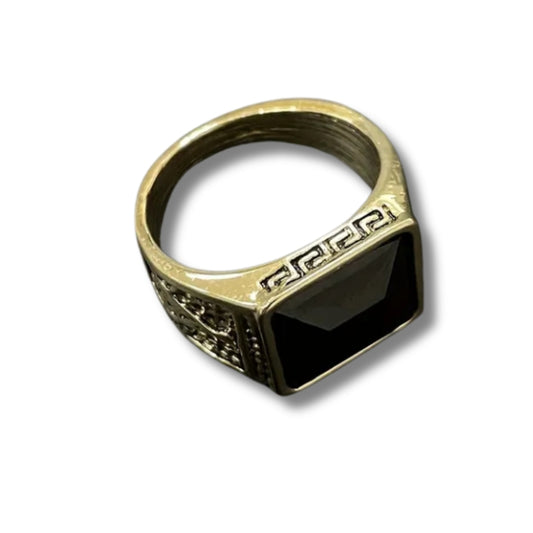 Anillo Con Piedra Enchapado En Oro