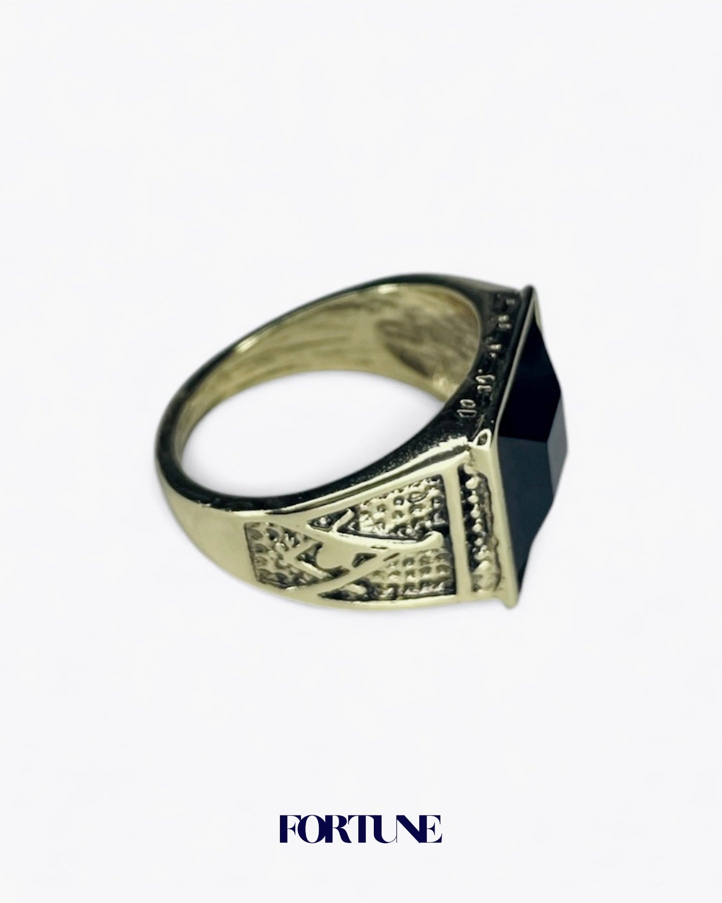 Anillo Con Piedra Enchapado En Oro