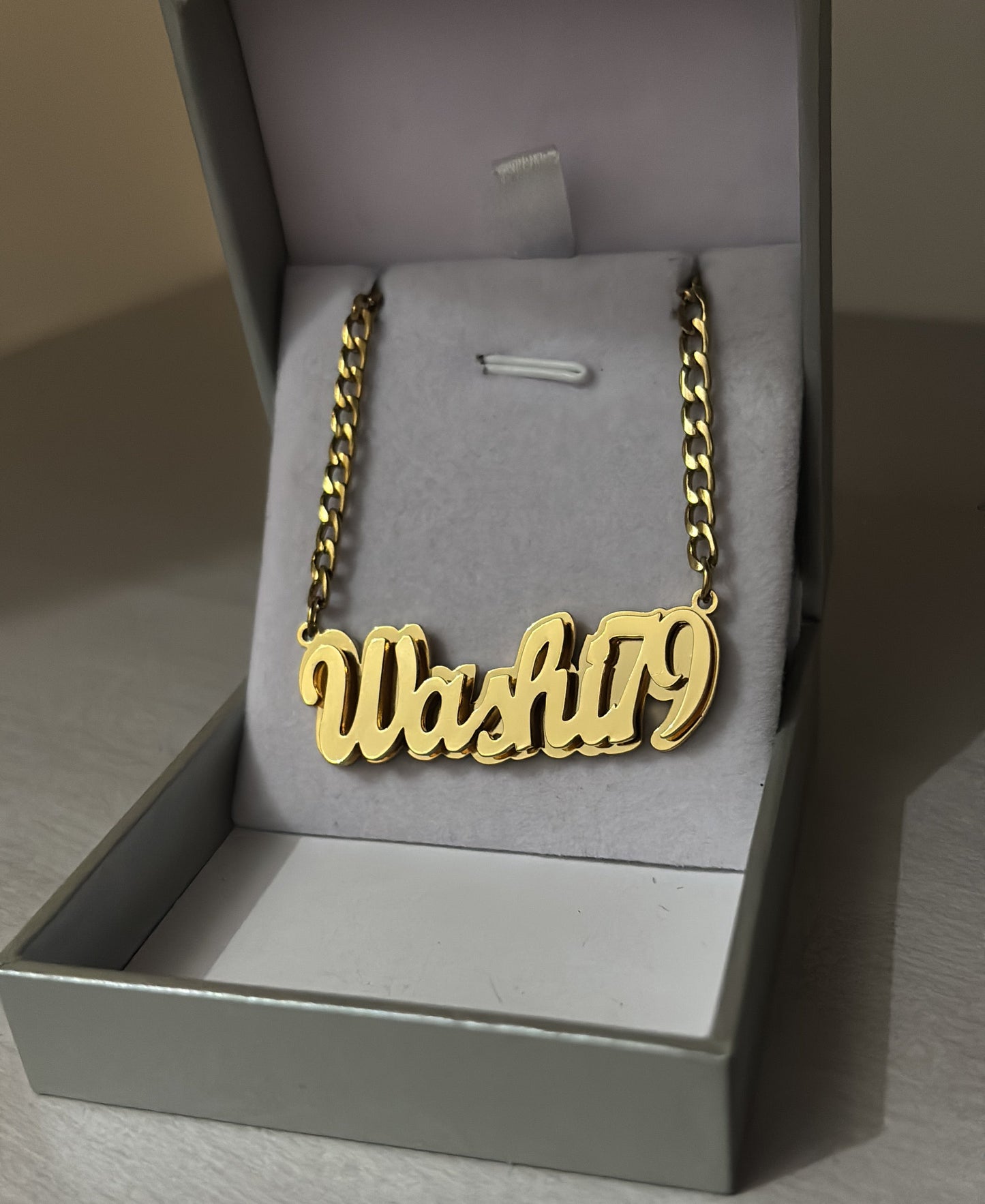 Cadena Con Nombre Personalizada